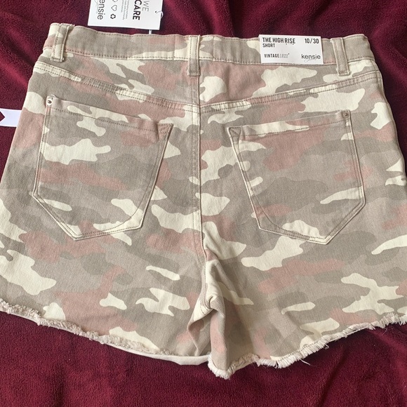 Short - Picture 3 of 3